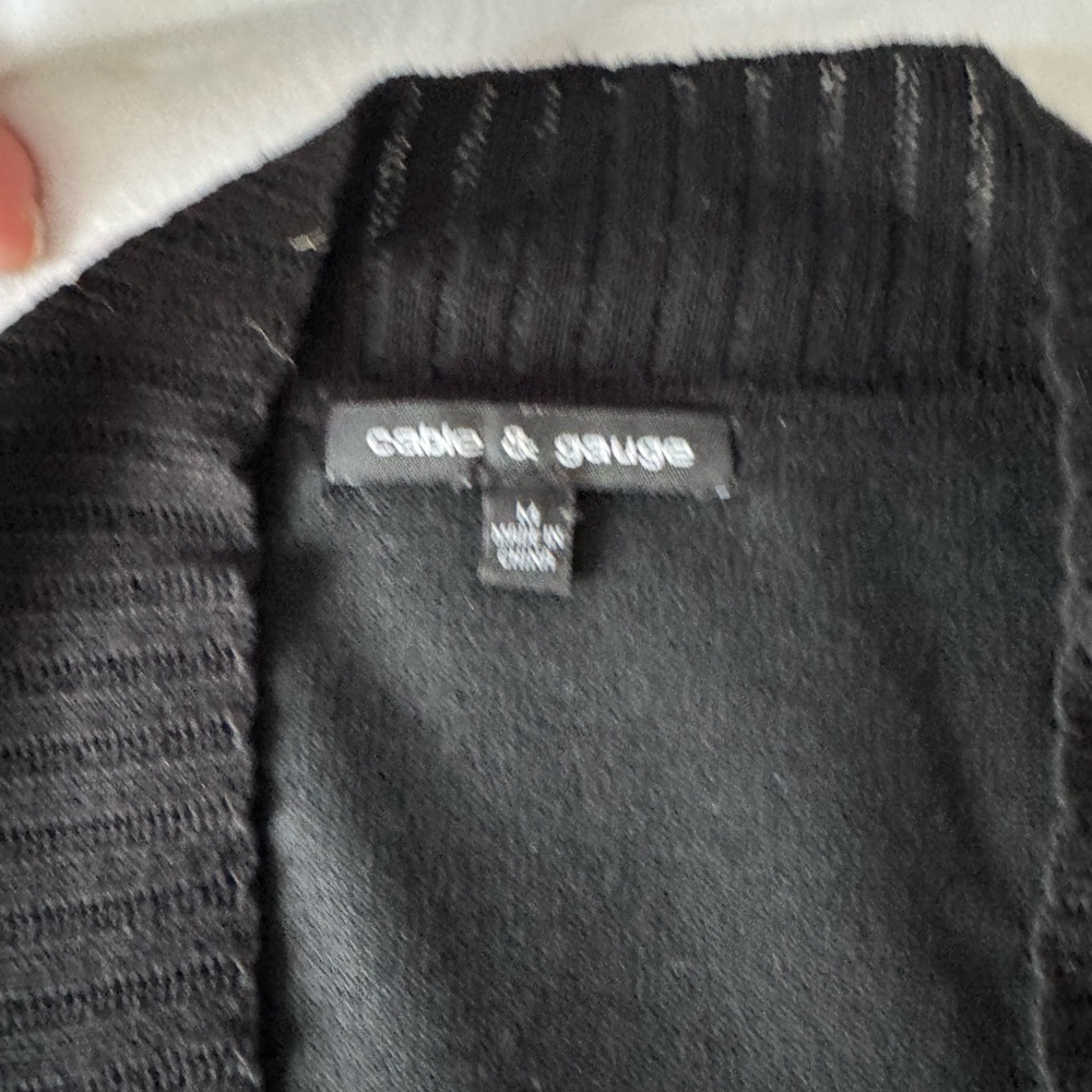 Cable & Gauge Elegant Black Knitwear